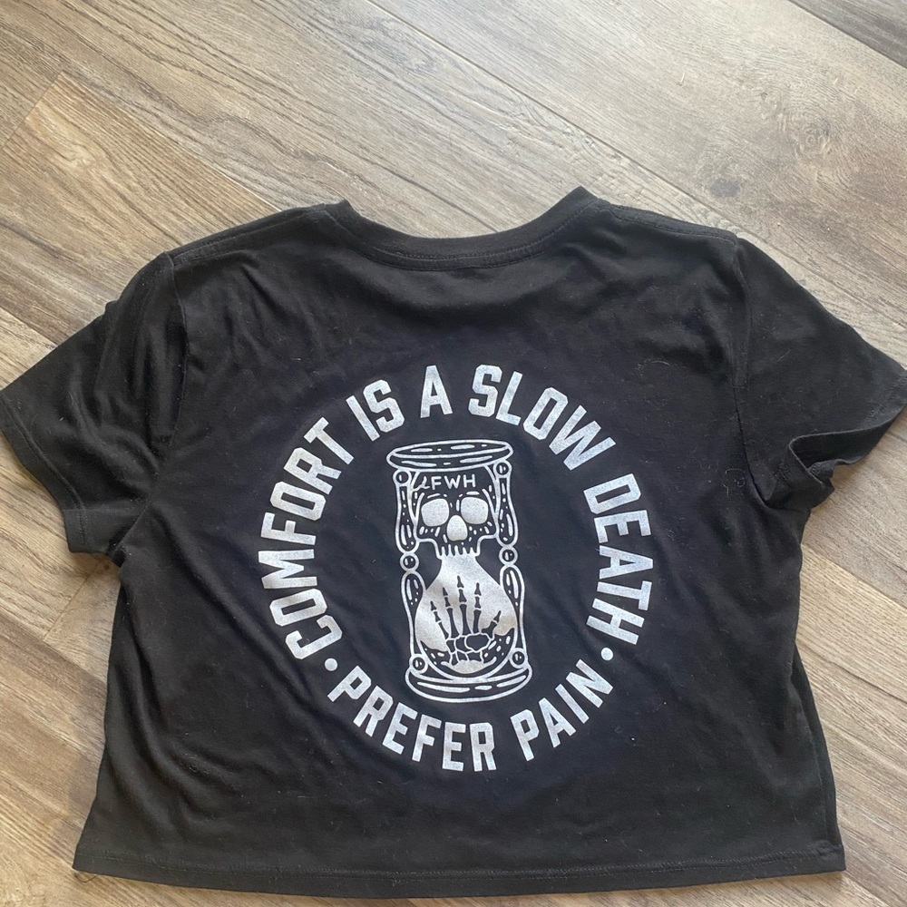 Few Will Hunt Cropped Tee